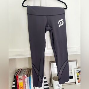 Peloton x Lululemon scalloped leggings. Size 8